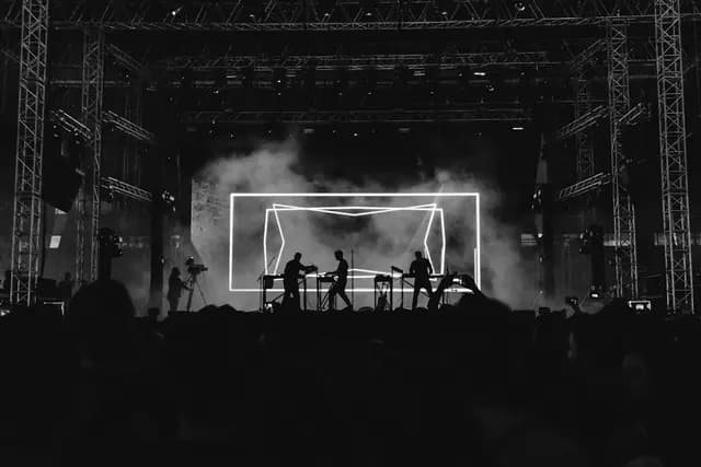 Tracking royalties and earnings from music distribution